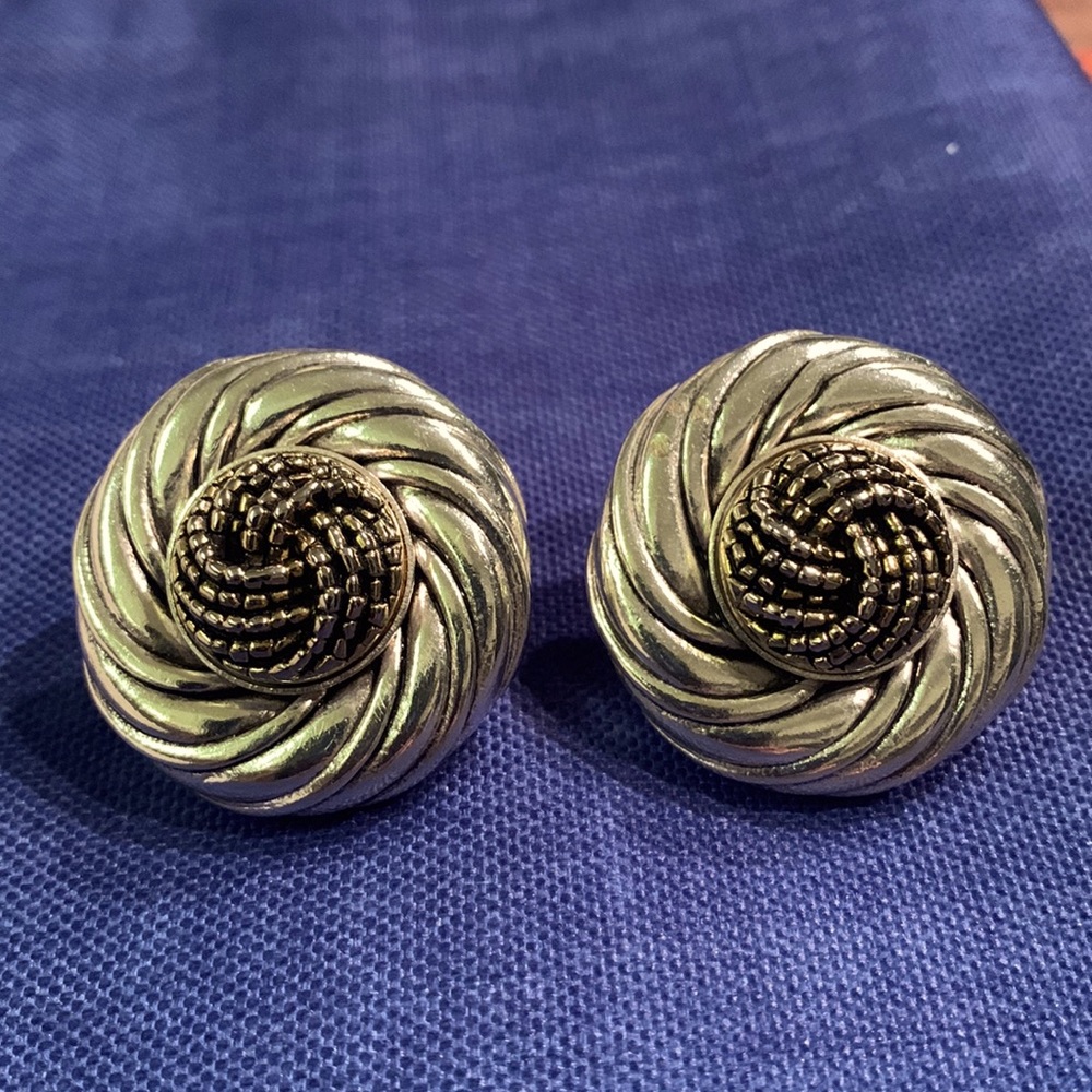 Une Ligne (Paris) Silver and Copper Bead Vintage Clip Earrings!